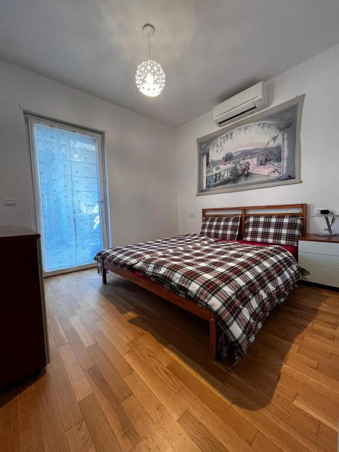 Garden & Pool Perugini Apartment Torbole Sul Garda Luaran gambar