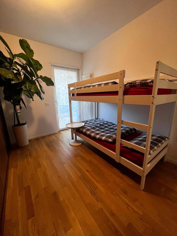 Garden & Pool Perugini Apartment Torbole Sul Garda Luaran gambar