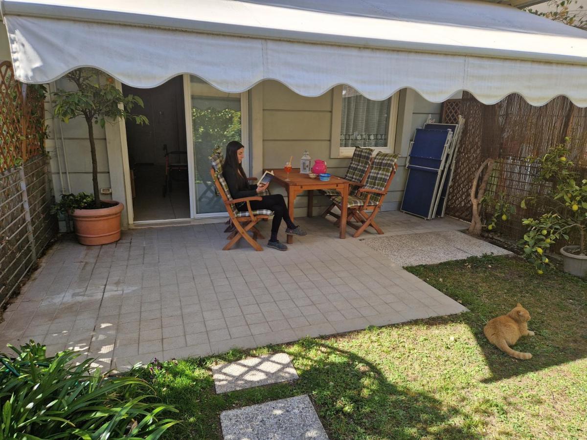 Garden & Pool Perugini Apartment Torbole Sul Garda Luaran gambar