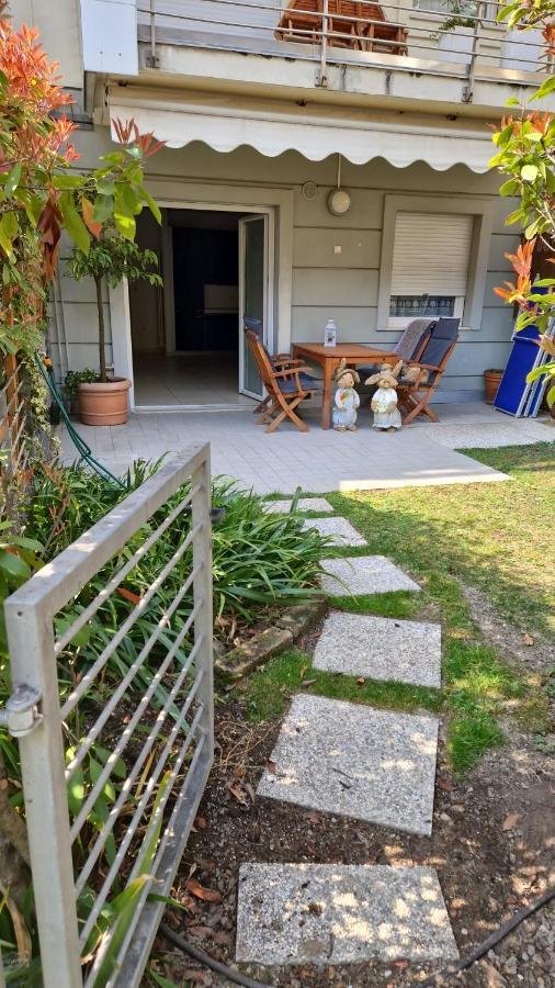 Garden & Pool Perugini Apartment Torbole Sul Garda Luaran gambar