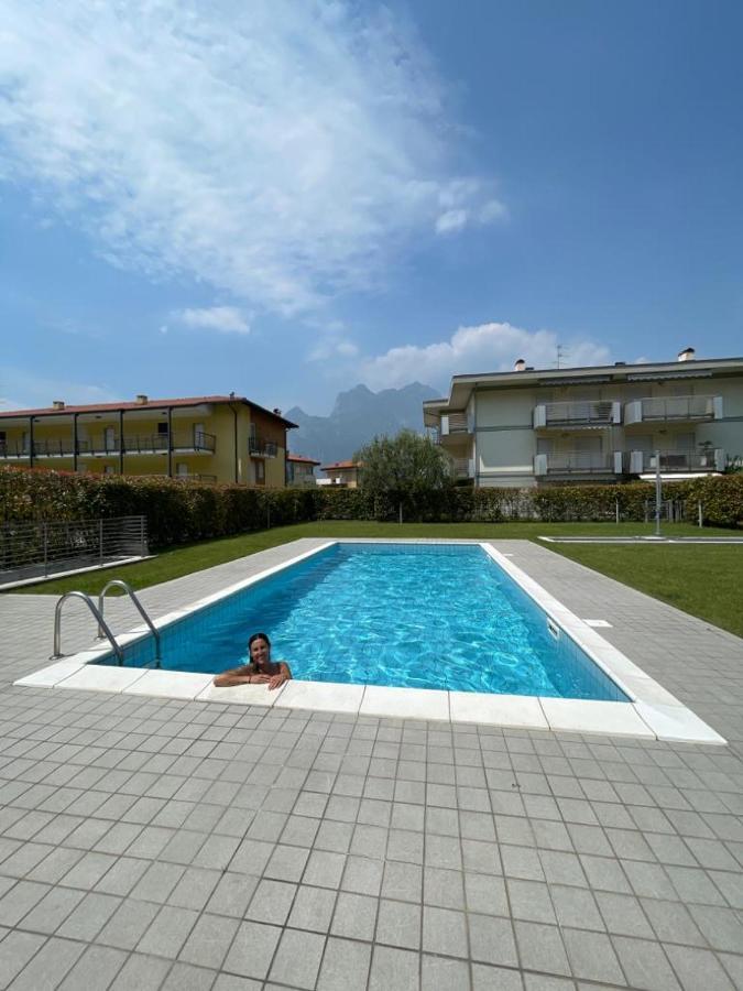 Garden & Pool Perugini Apartment Torbole Sul Garda Luaran gambar