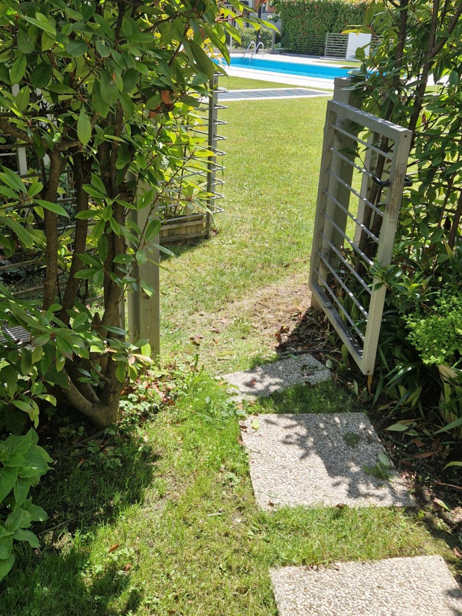 Garden & Pool Perugini Apartment Torbole Sul Garda Luaran gambar